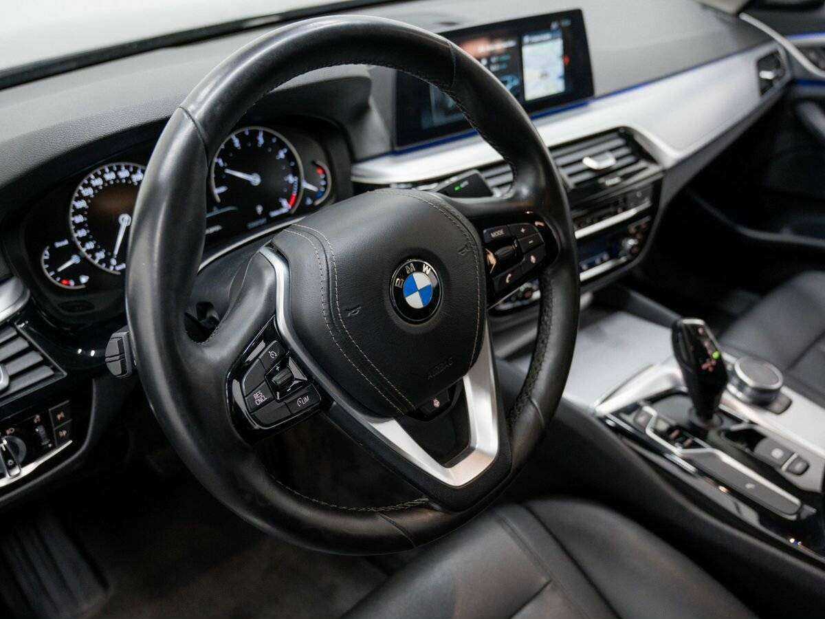 Купить BMW 5 серии, 2017, 193 321 км.. Фото: #19