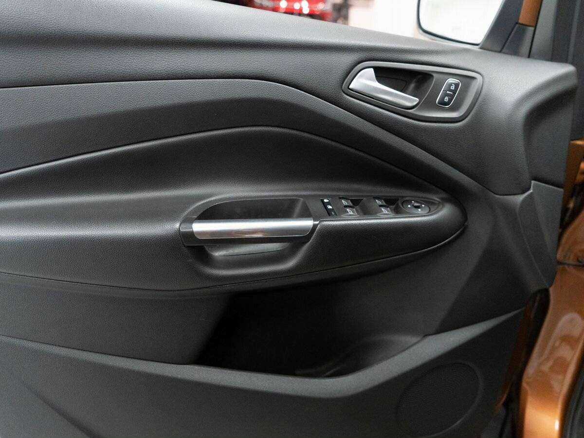 Купить Ford Kuga, 2017, 148 300 км.. Фото: #13