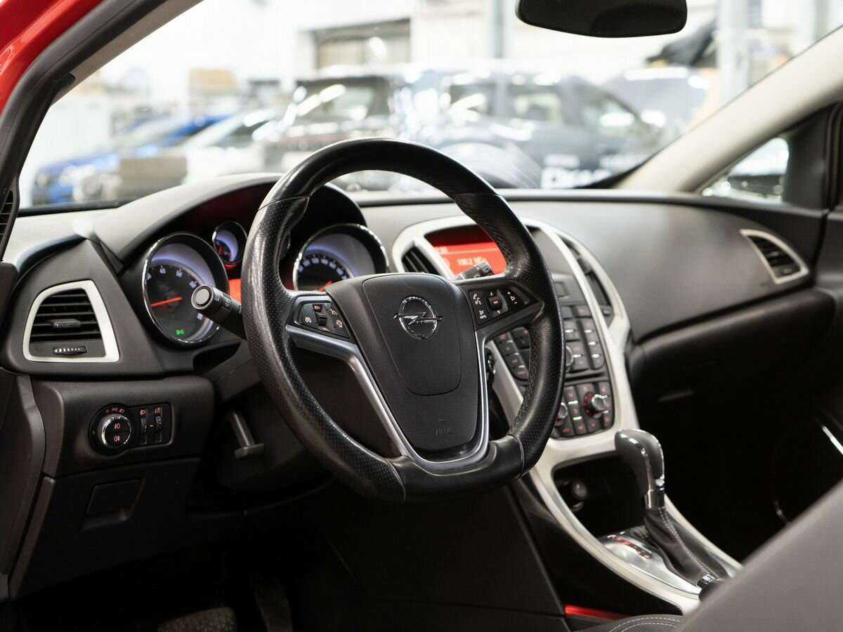 Купить Opel Astra, 2012, 151 000 км.. Фото: #4