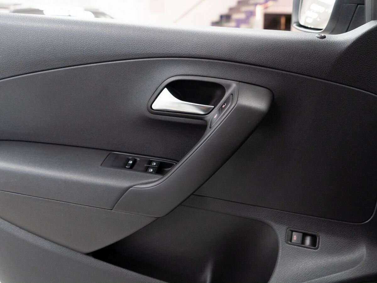 Купить Volkswagen Polo, 2017, 89 386 км.. Фото: #13