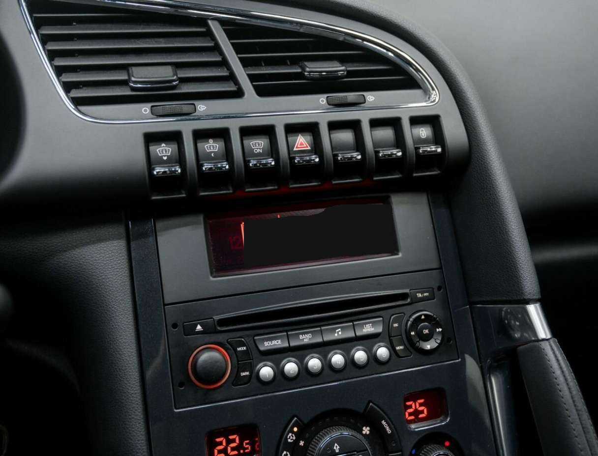 Купить Peugeot 3008, 2012, 143 593 км.. Фото: #19