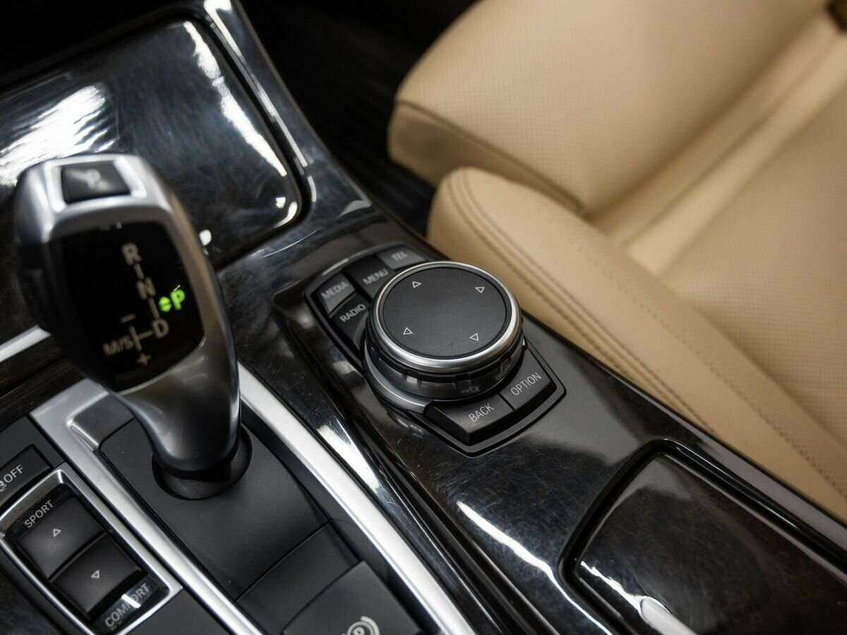 Купить BMW 5 серии, 2015, 78 182 км.. Фото: #21