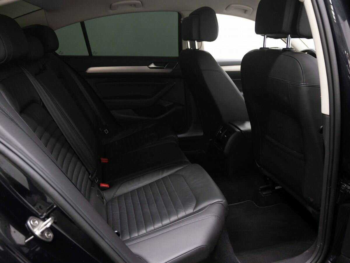 Купить Volkswagen Passat, 2019, 133 248 км.. Фото: #9