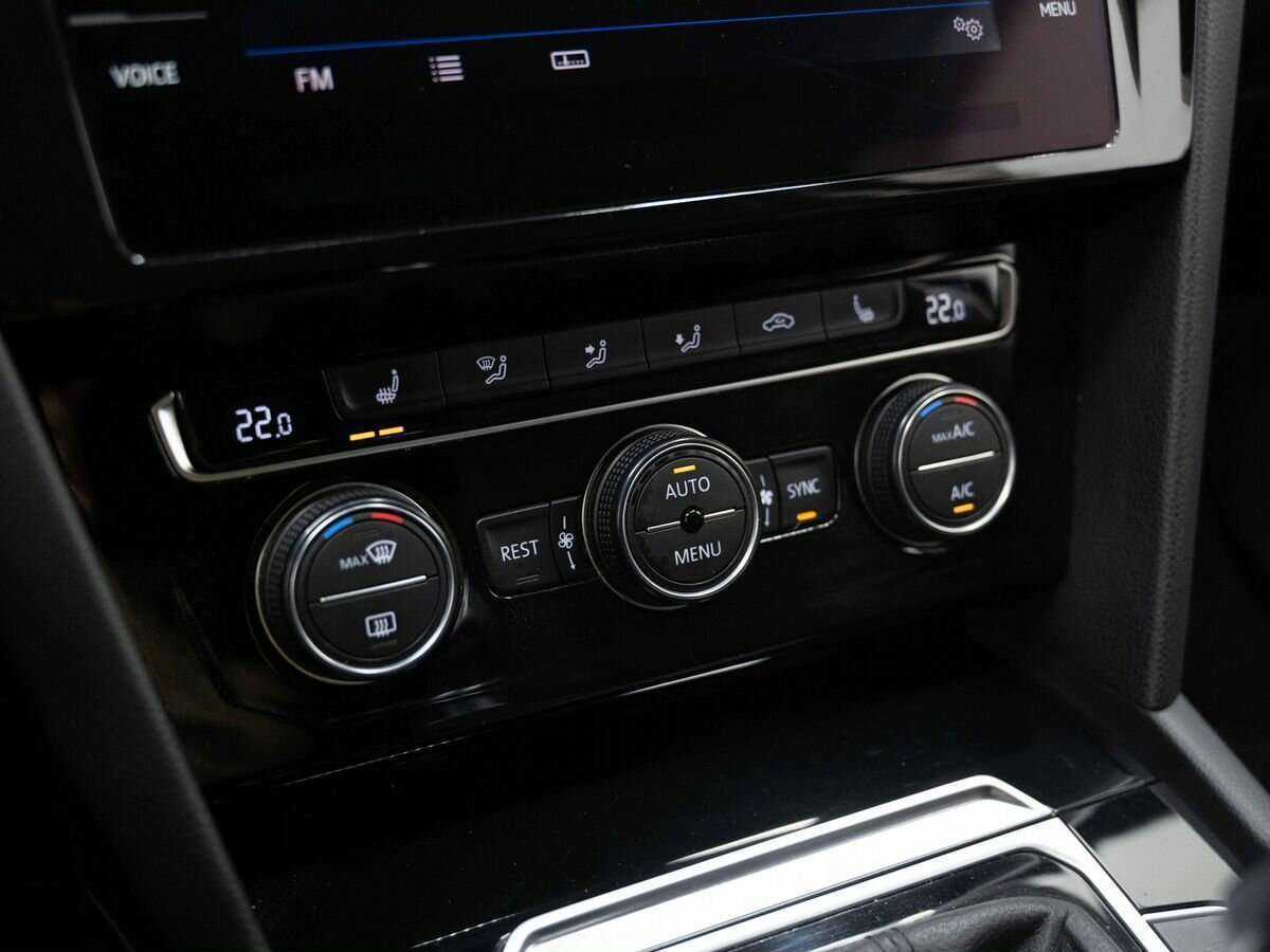 Купить Volkswagen Passat, 2019, 133 248 км.. Фото: #18