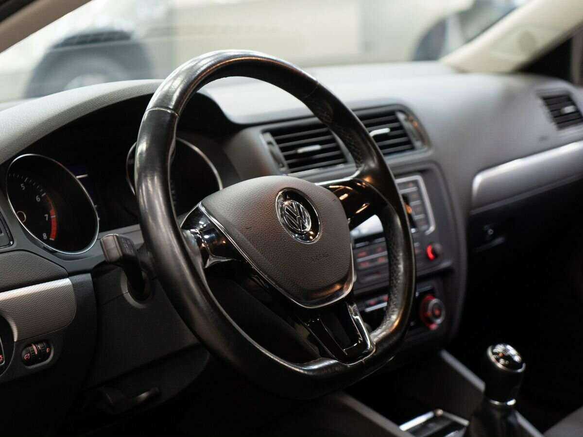 Купить Volkswagen Jetta, 2016, 107 000 км.. Фото: #4