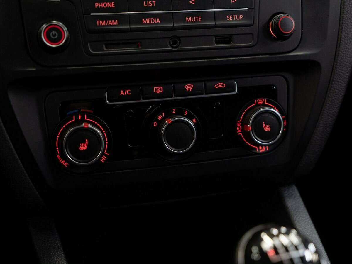 Купить Volkswagen Jetta, 2016, 107 000 км.. Фото: #13