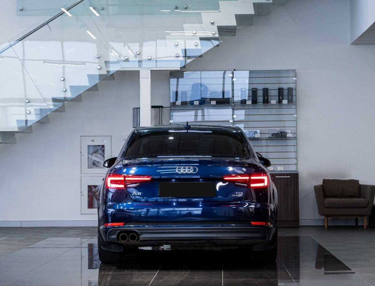 Купить Audi A4, 2018, 161 000 км.. Фото: #4