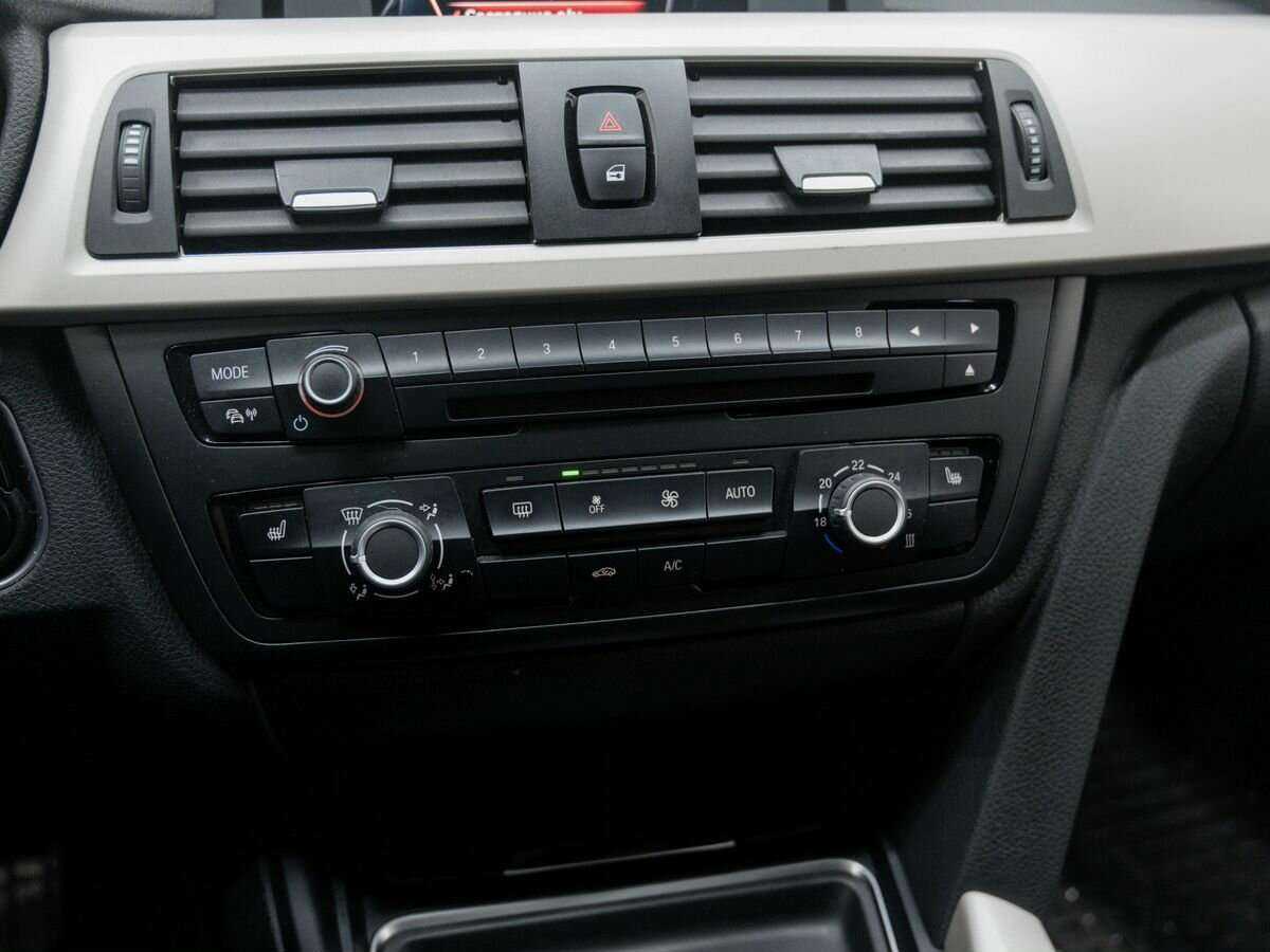 Купить BMW 3 серии, 2014, 89 968 км.. Фото: #19