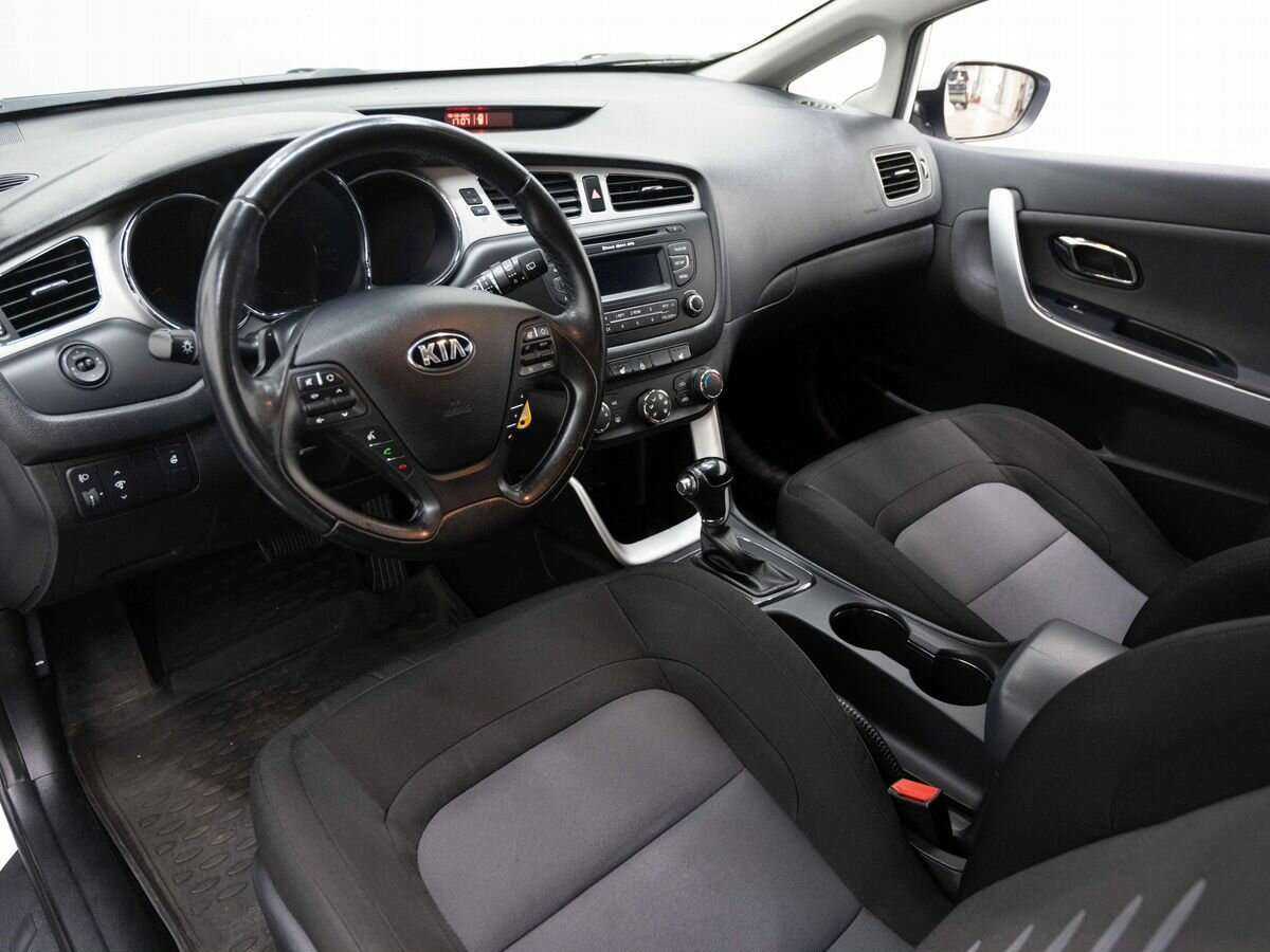 Купить Kia Ceed, 2014, 173 407 км.. Фото: #6