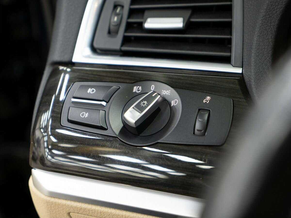 Купить BMW 5 серии, 2014, 175 175 км.. Фото: #17