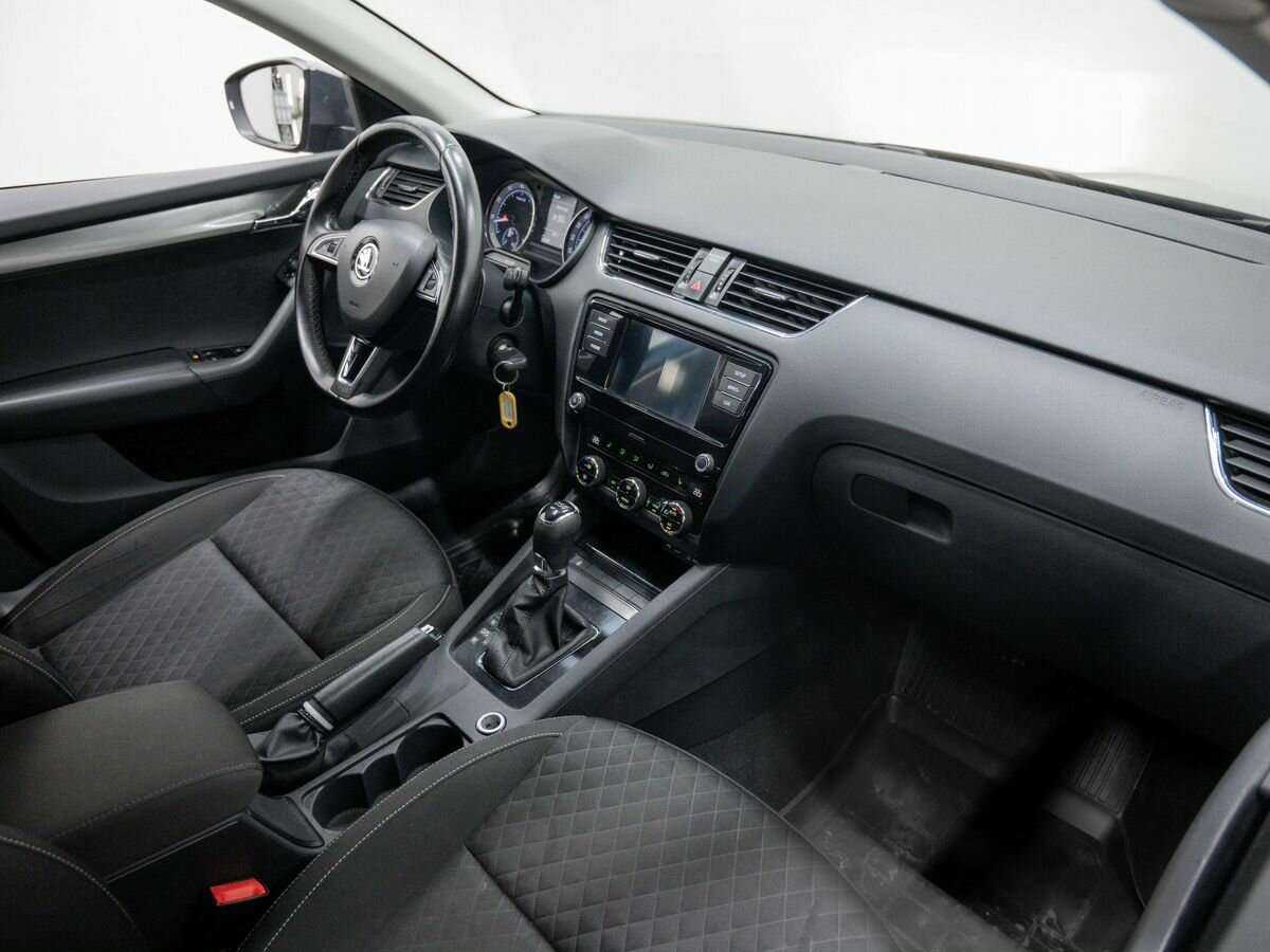 Купить Skoda Octavia, 2017, 175 299 км.. Фото: #3
