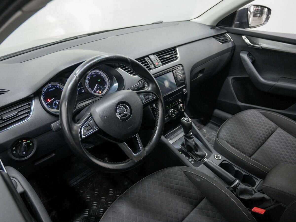 Купить Skoda Octavia, 2017, 175 299 км.. Фото: #9