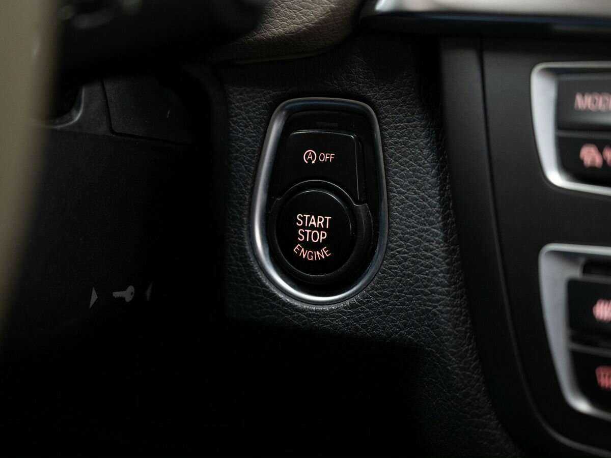 Купить BMW 3 серии, 2012, 172 807 км.. Фото: #17