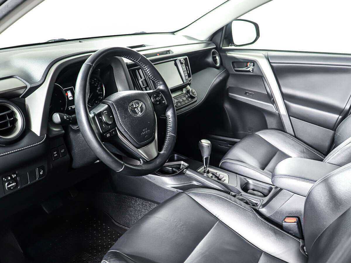 Купить Toyota RAV4, 2018, 67 094 км.. Фото: #12