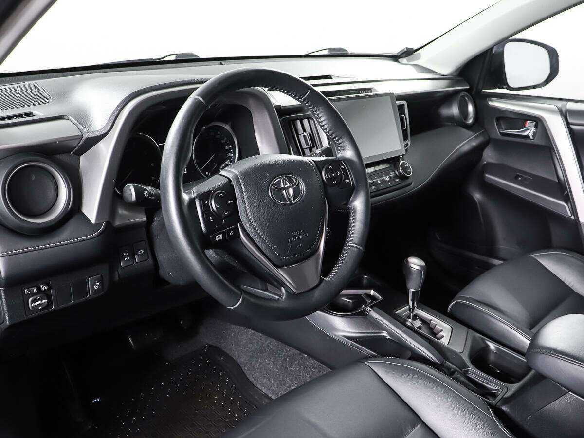 Купить Toyota RAV4, 2018, 118 300 км.. Фото: #12