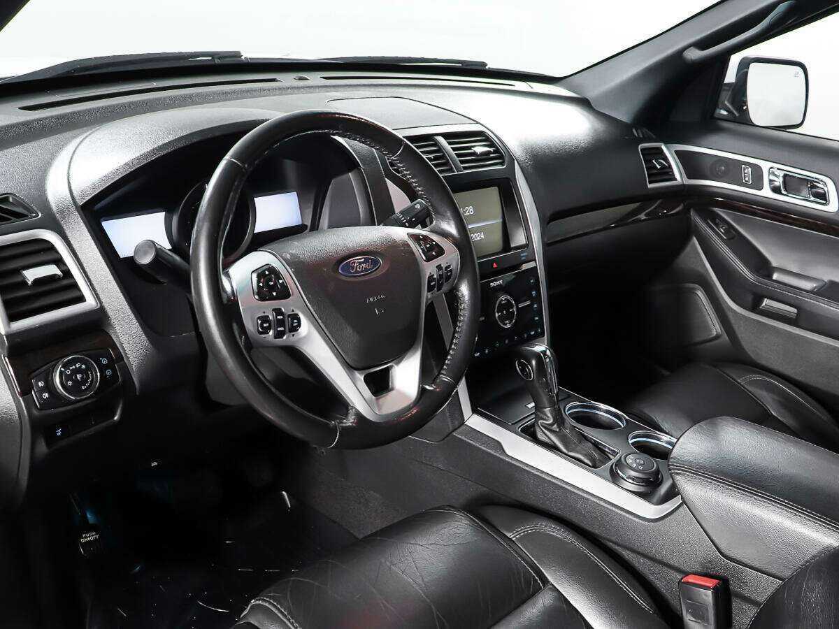 Купить Ford Explorer, 2012, 124 000 км.. Фото: #15