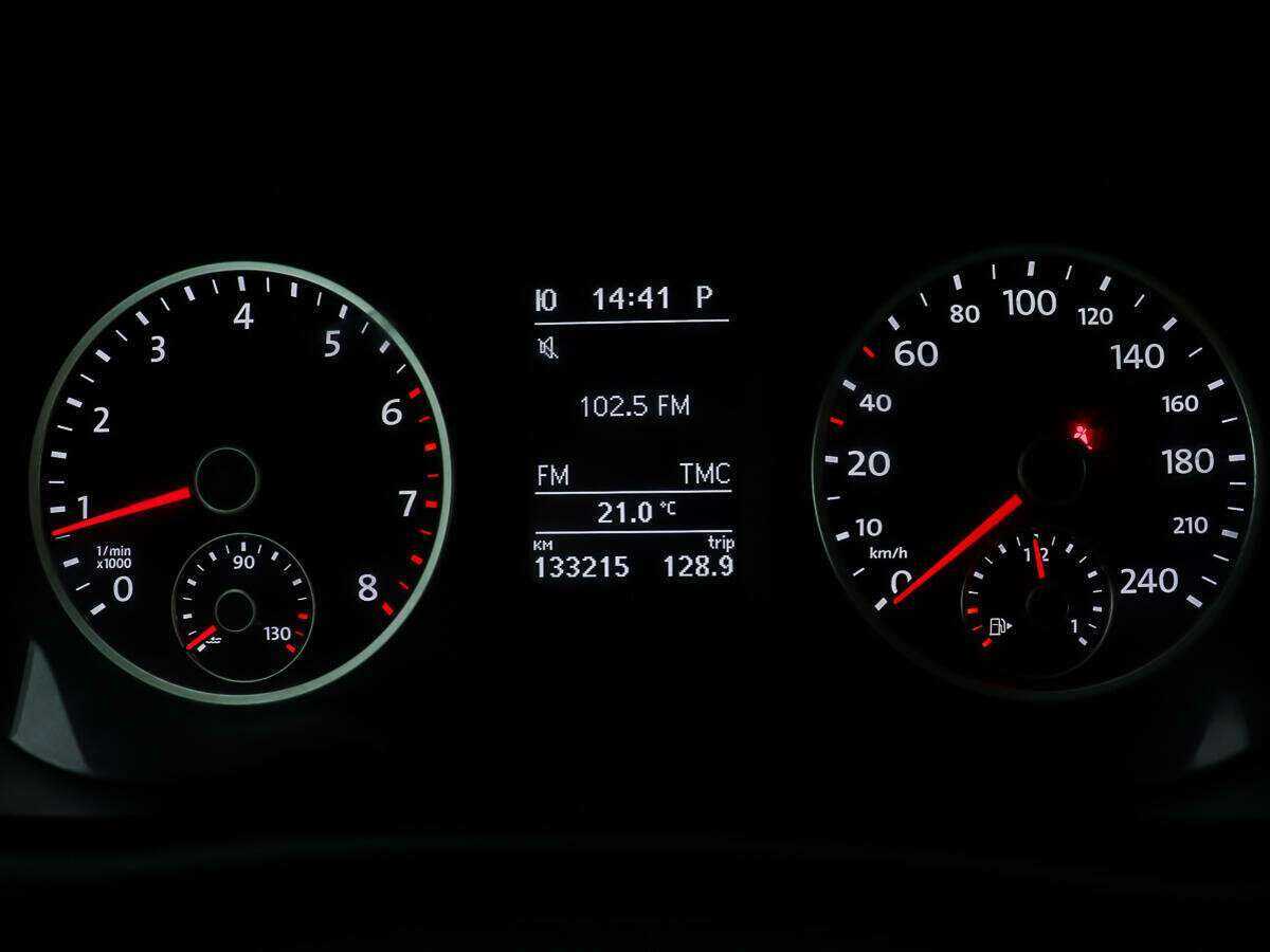 Купить Volkswagen Tiguan, 2013, 133 188 км.. Фото: #13