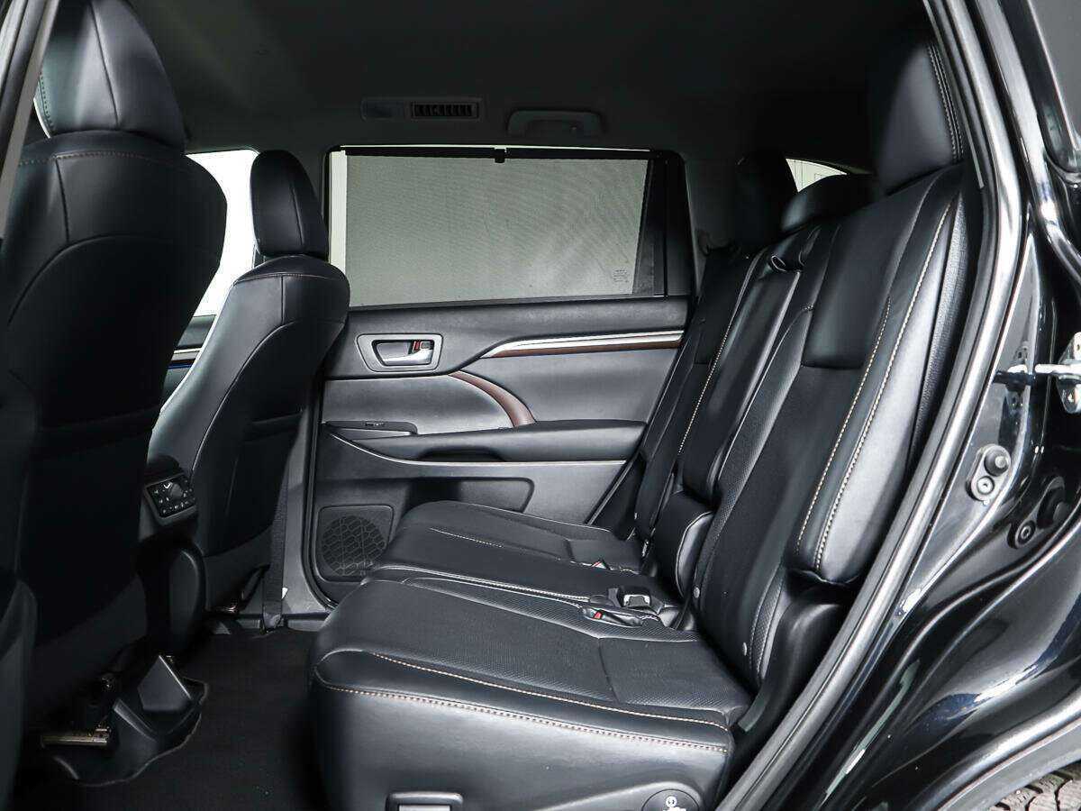 Купить Toyota Highlander, 2014, 61 390 км.. Фото: #10