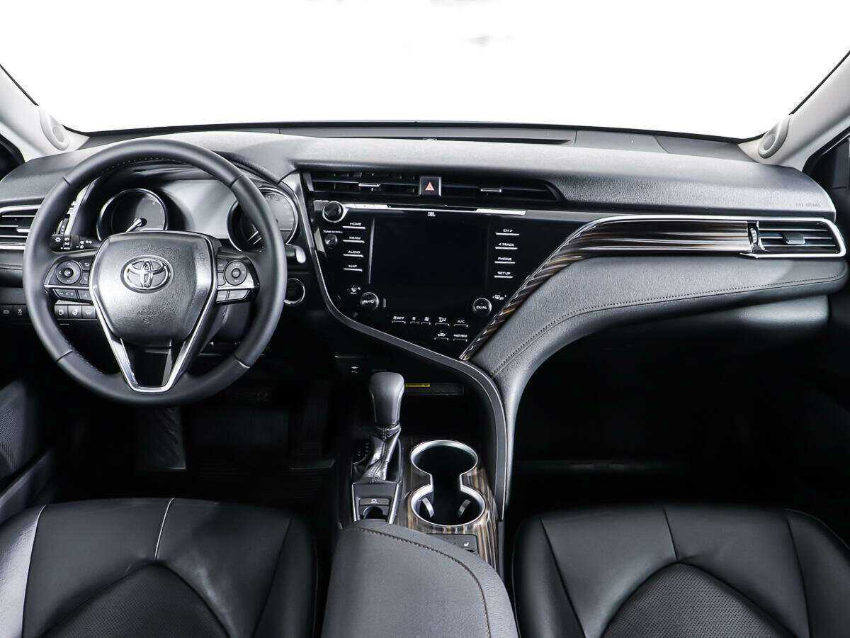 Купить Toyota Camry, 2018, 92 839 км.. Фото: #10