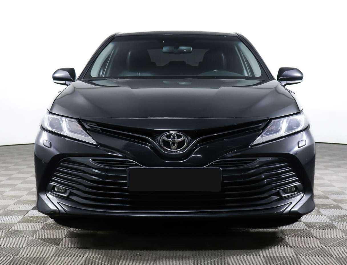 Купить Toyota Camry, 2018, 120 635 км.. Фото: #1