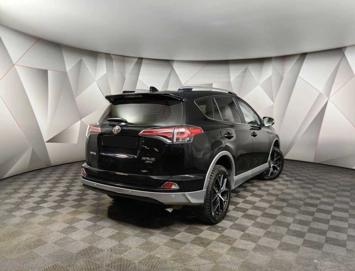 Купить Toyota RAV4, 2017, 59 747 км.. Фото: #1