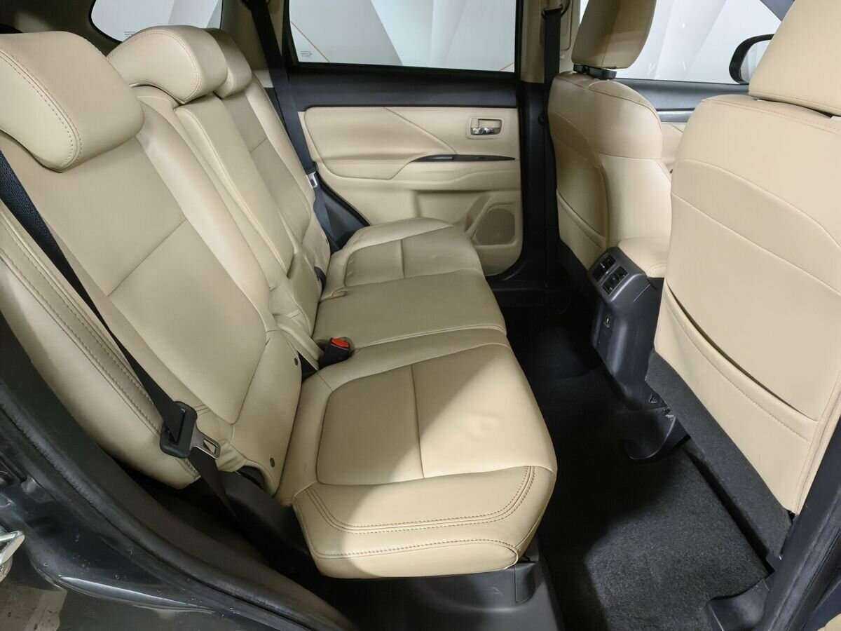 Купить Mitsubishi Outlander, 2019, 62 238 км.. Фото: #11