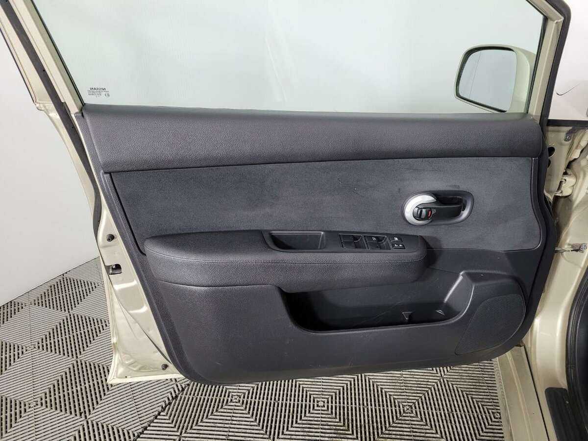 Купить Nissan Tiida, 2013, 77 000 км.. Фото: #7