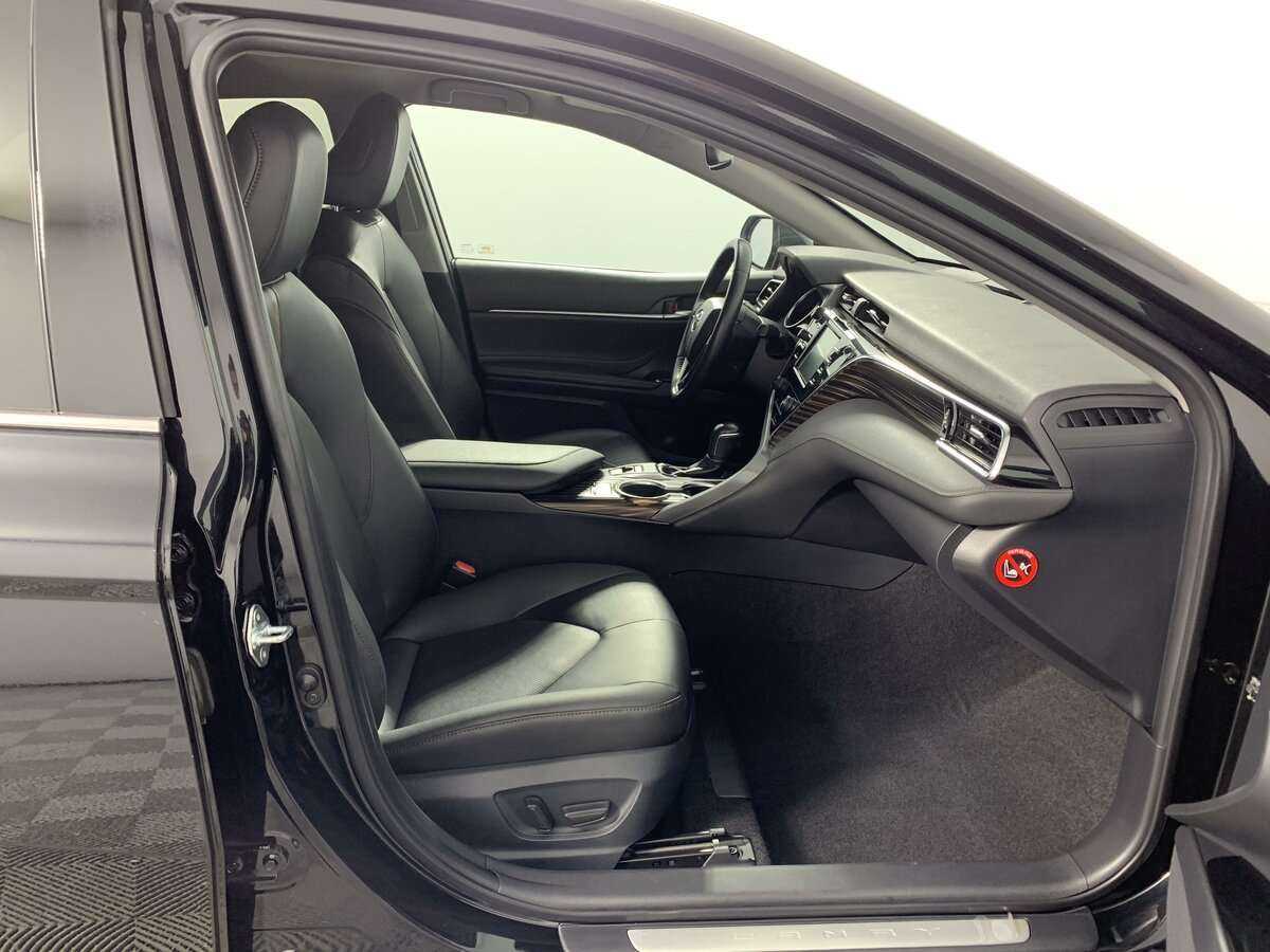 Купить Toyota Camry, 2019, 90 547 км.. Фото: #17