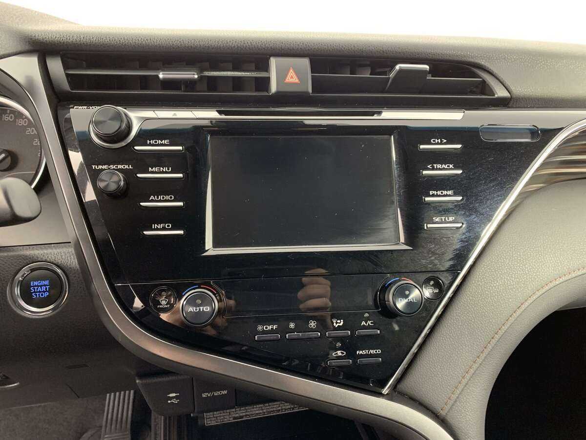 Купить Toyota Camry, 2019, 132 745 км.. Фото: #12