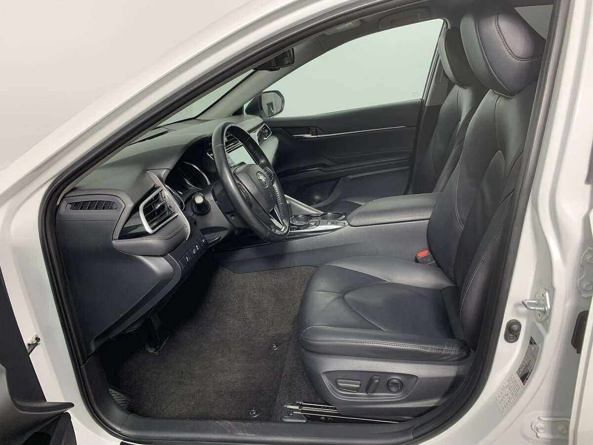 Купить Toyota Camry, 2020, 211 001 км.. Фото: #13