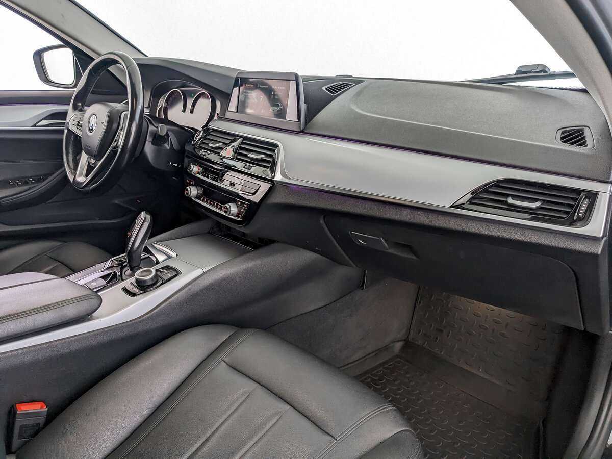 Купить BMW 5 серии, 2018, 212 355 км.. Фото: #8