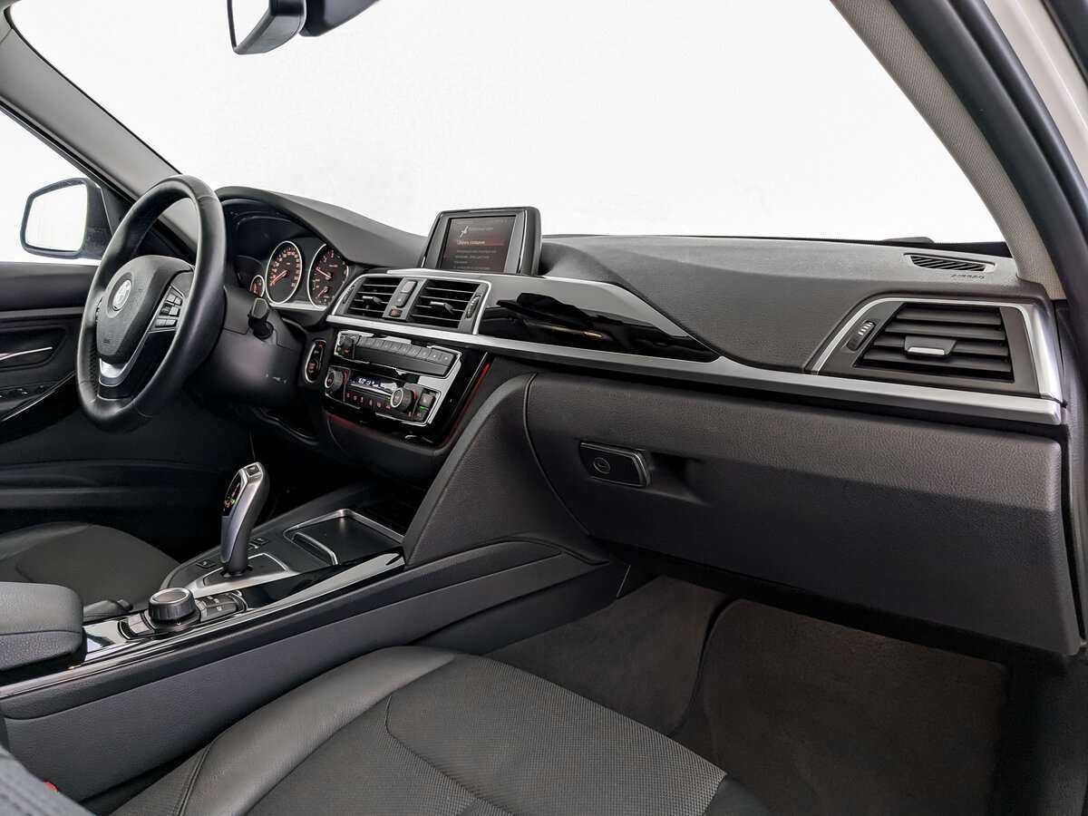 Купить BMW 3 серии, 2017, 117 684 км.. Фото: #8
