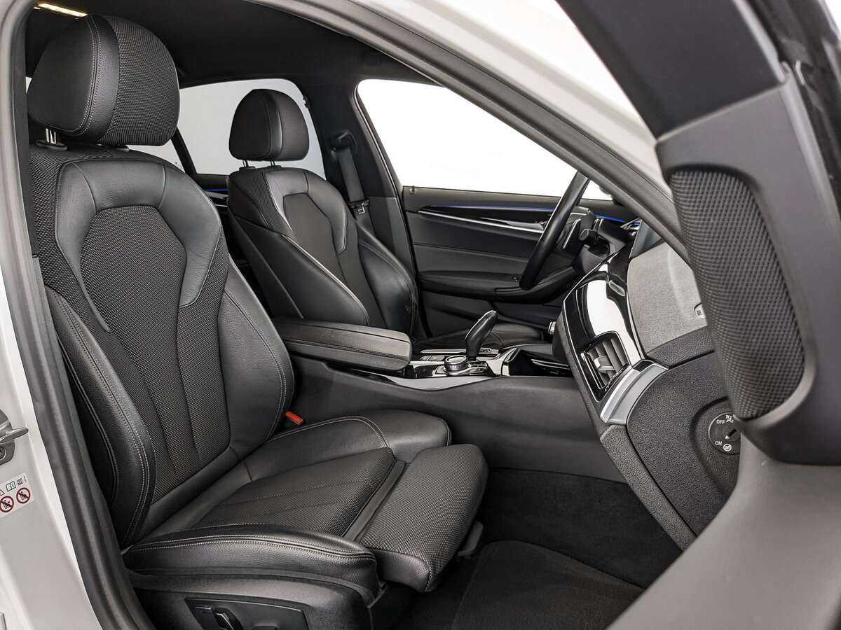 Купить BMW 5 серии, 2017, 141 423 км.. Фото: #18