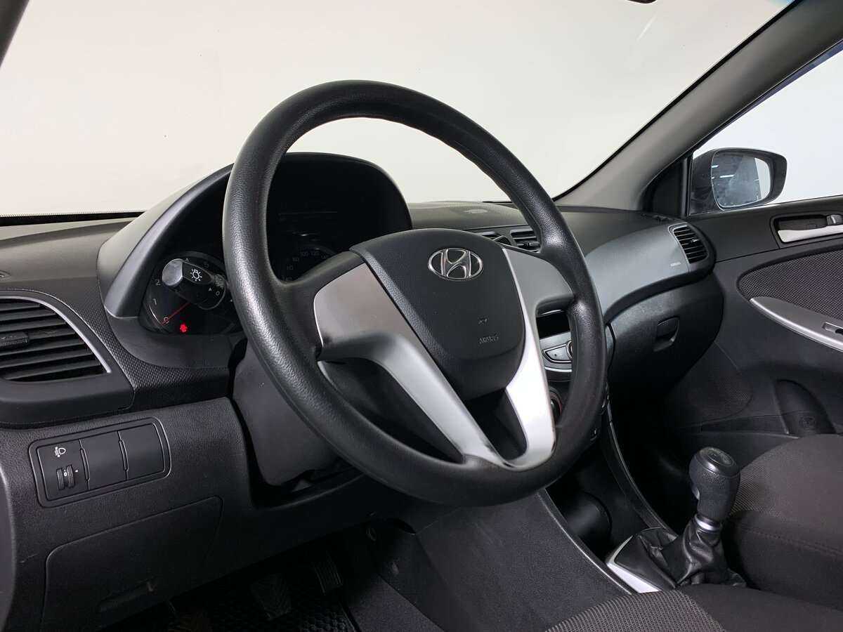 Купить Hyundai Solaris, 2012, 170 379 км.. Фото: #8