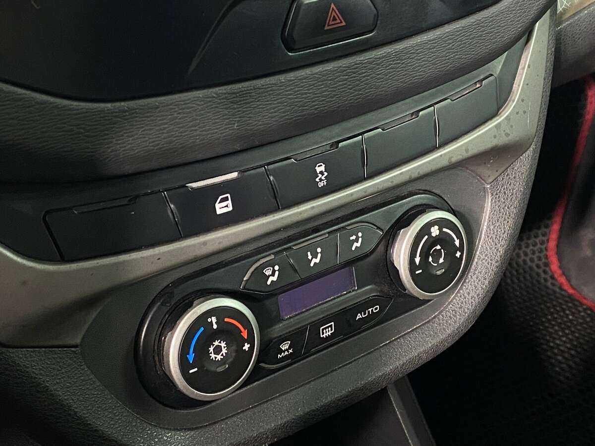 Купить Lada (ВАЗ) Vesta, 2017, 171 053 км.. Фото: #13