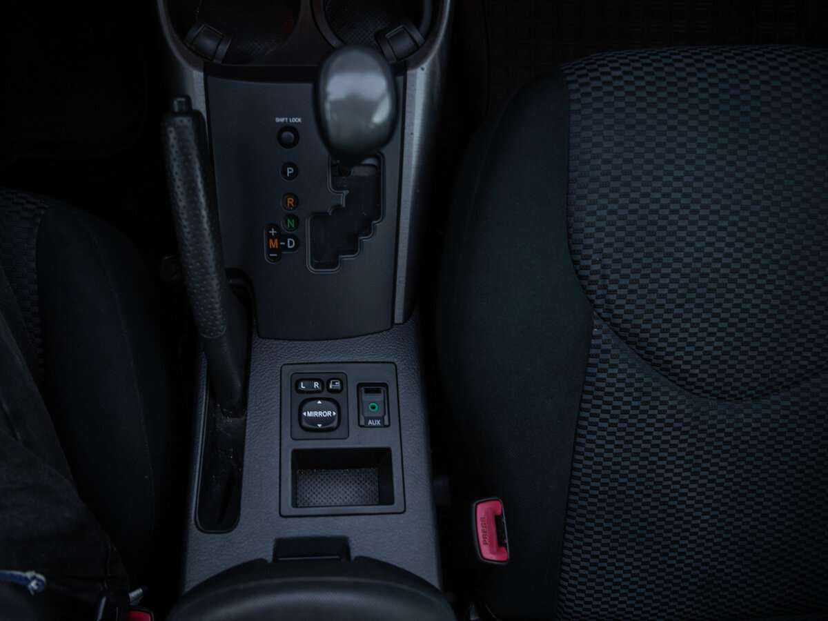 Купить Toyota RAV4, 2012, 292 581 км.. Фото: #13