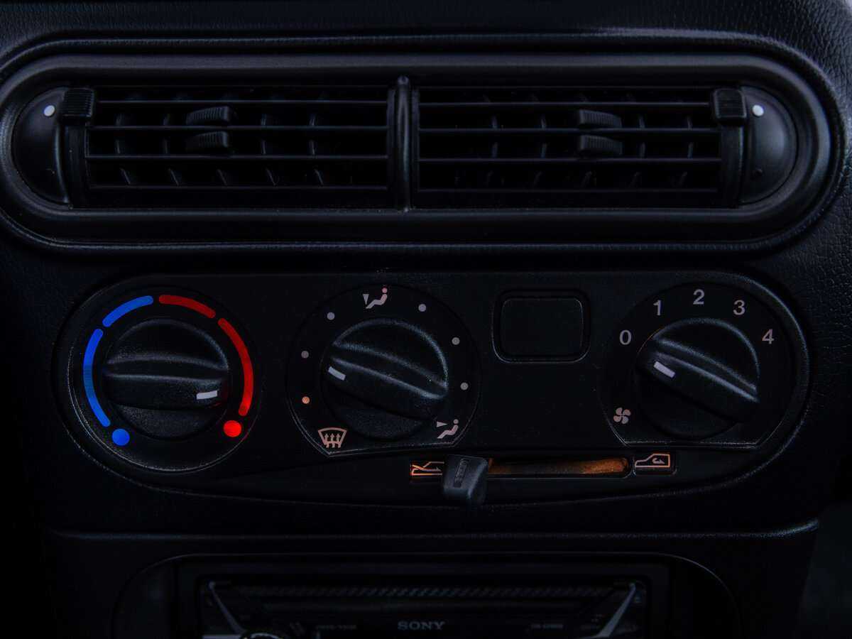 Купить Chevrolet Niva, 2015, 66 675 км.. Фото: #9