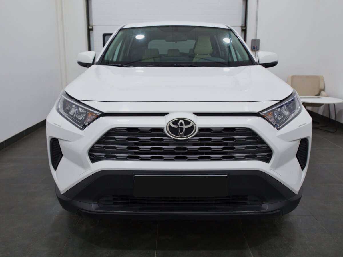 Купить Toyota RAV4, 2020, 45 768 км.. Фото: #1