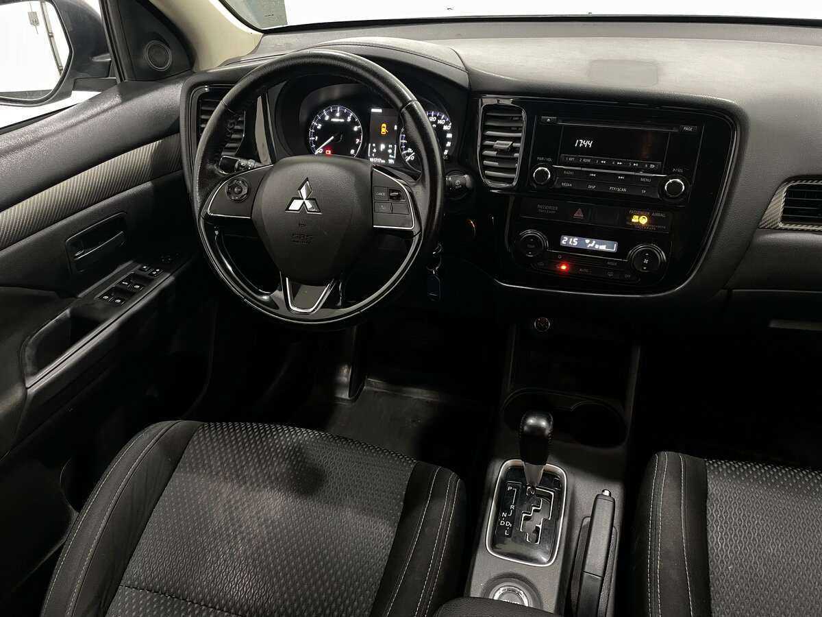 Купить Mitsubishi Outlander, 2016, 191 717 км.. Фото: #9