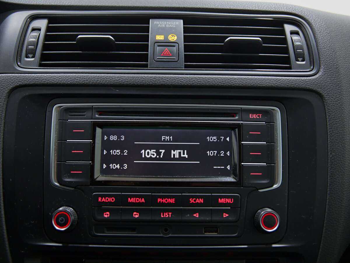 Купить Volkswagen Jetta, 2015, 144 689 км.. Фото: #9