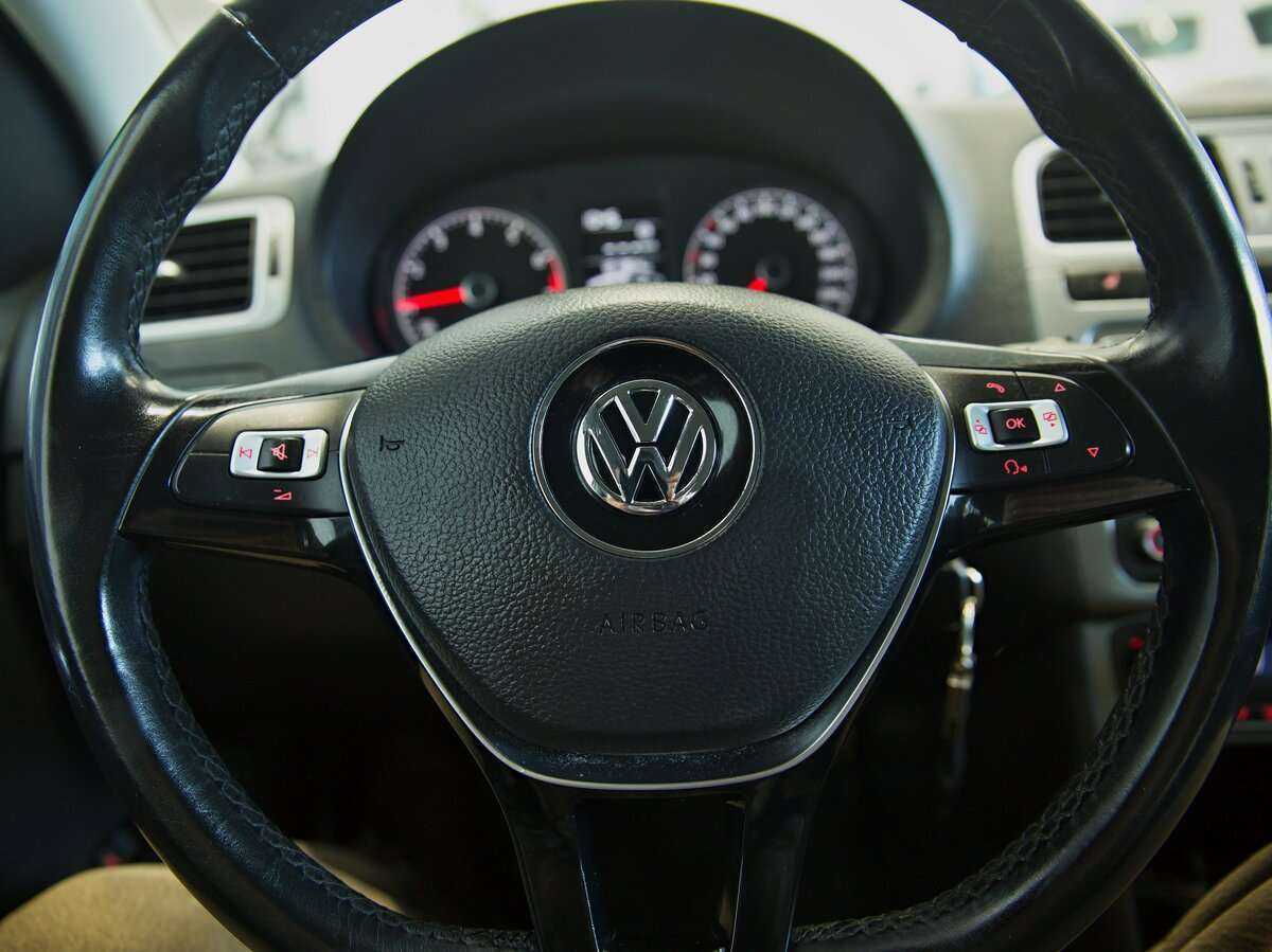 Купить Volkswagen Polo, 2016, 121 364 км.. Фото: #3