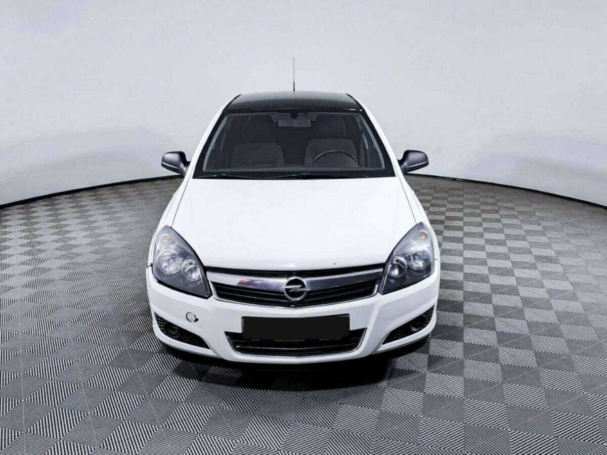 Купить Opel Astra, 2012, 210 557 км.. Фото: #1