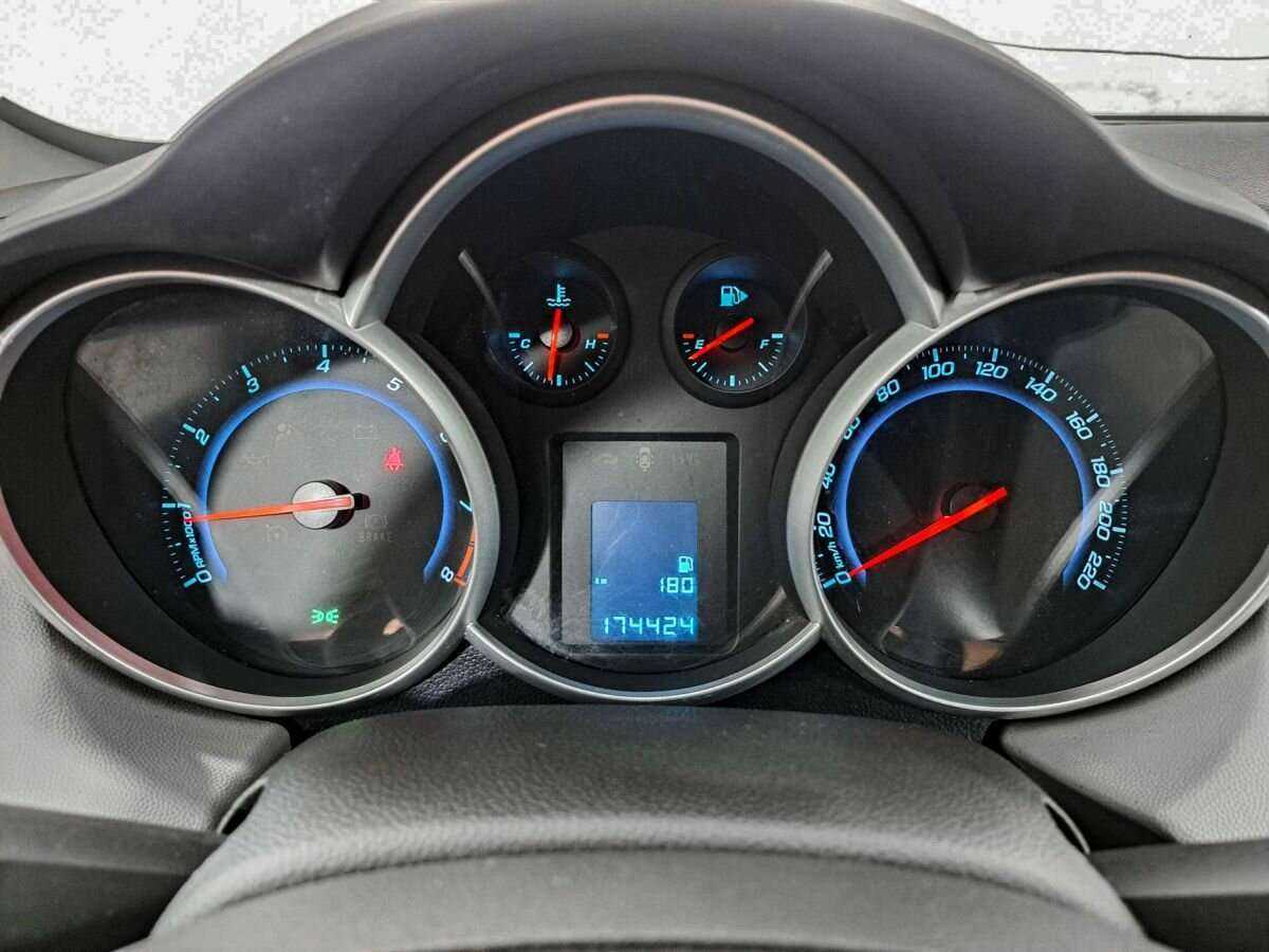 Купить Chevrolet Cruze, 2013, 174 423 км.. Фото: #12