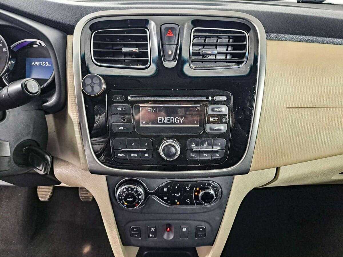 Купить Renault Logan, 2016, 228 500 км.. Фото: #12