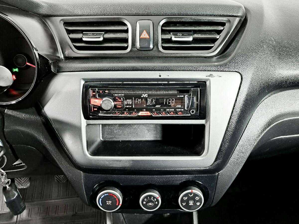 Купить Kia Rio, 2015, 183 893 км.. Фото: #12