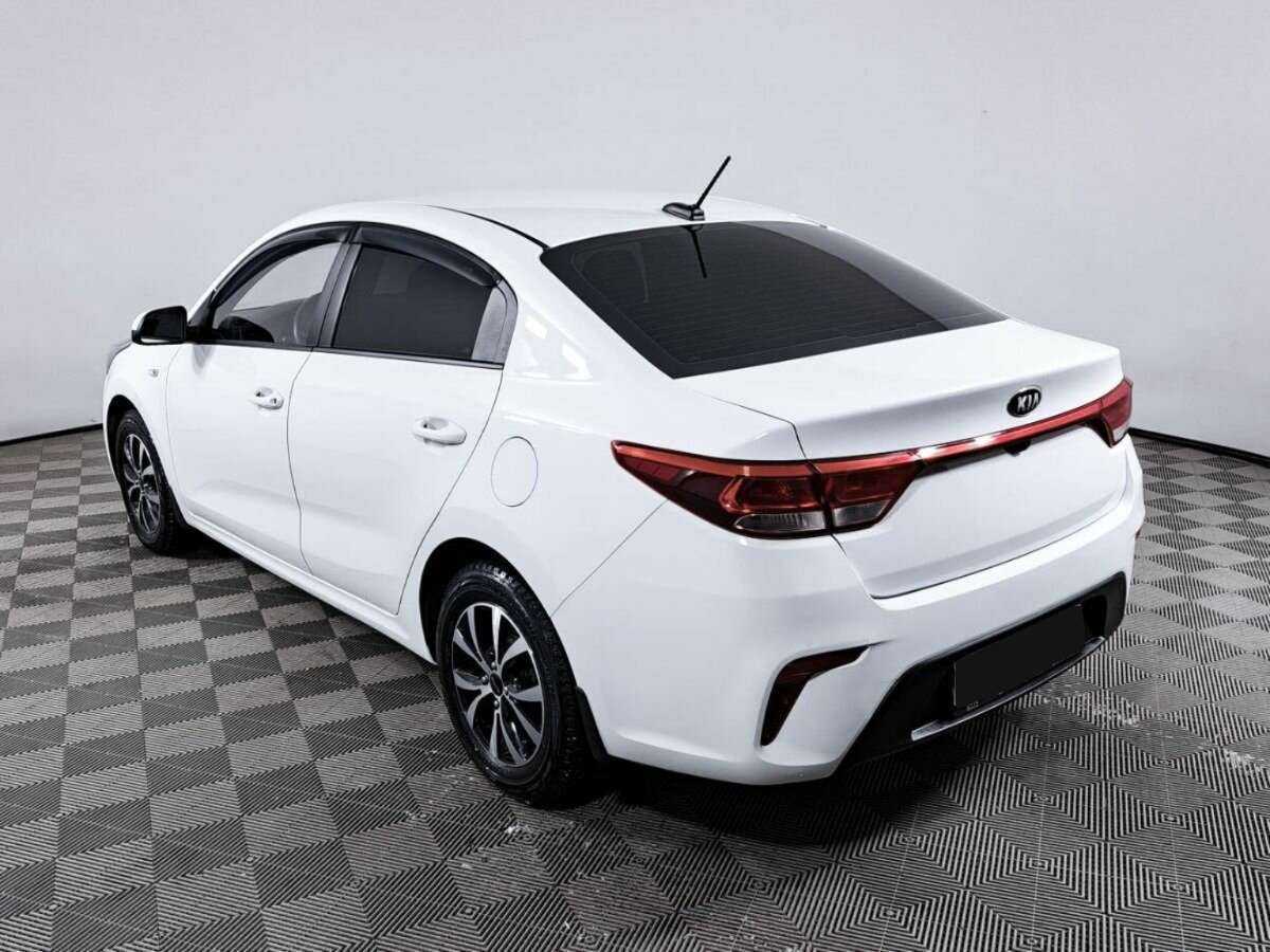 Купить Kia Rio, 2017, 41 636 км.. Фото: #6