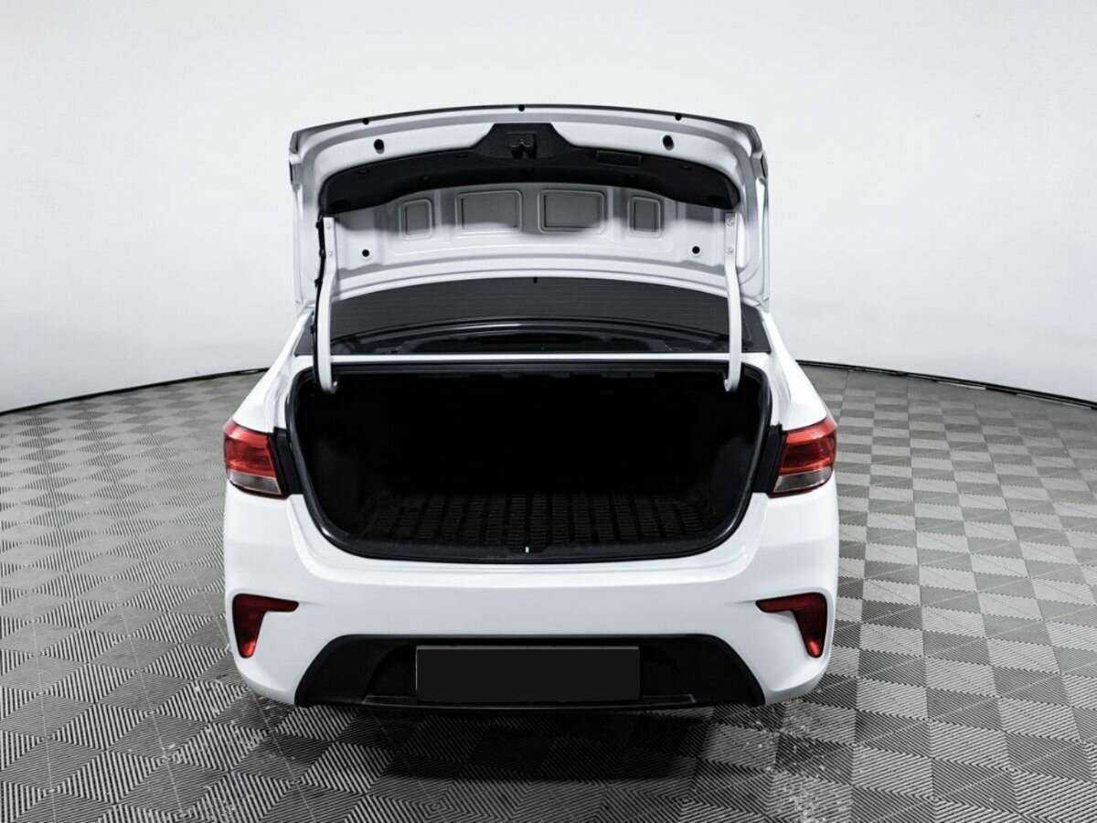 Купить Kia Rio, 2017, 41 636 км.. Фото: #9