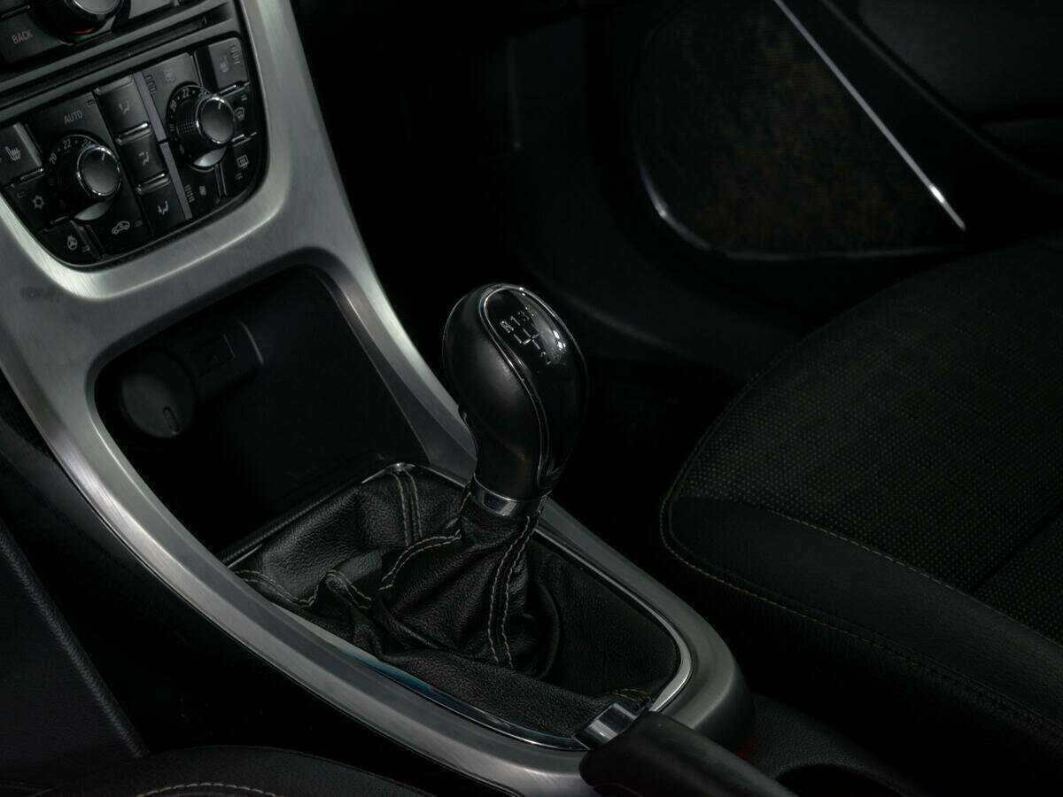 Купить Opel Astra, 2012, 184 154 км.. Фото: #14