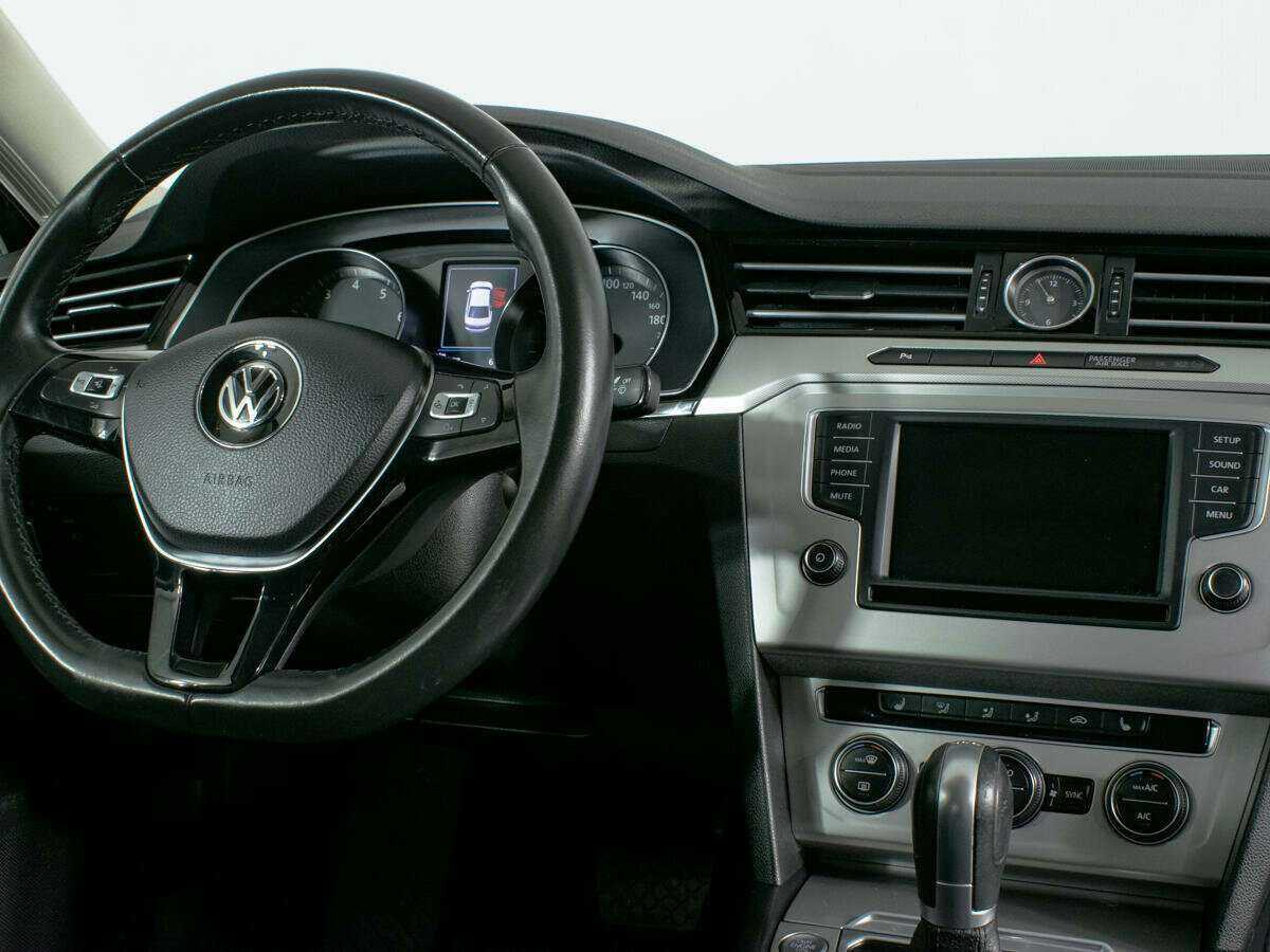 Купить Volkswagen Passat, 2017, 86 554 км.. Фото: #8