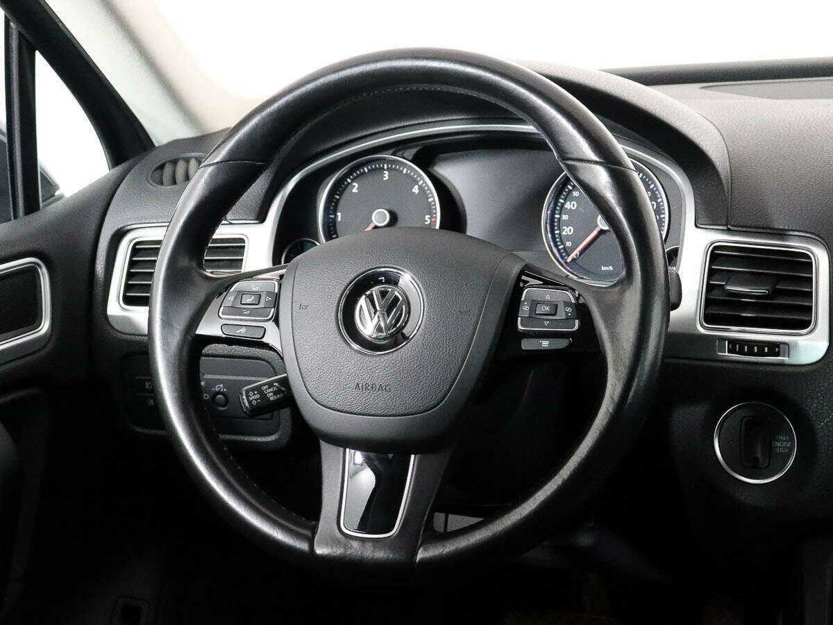 Купить Volkswagen Touareg, 2016, 170 300 км.. Фото: #10
